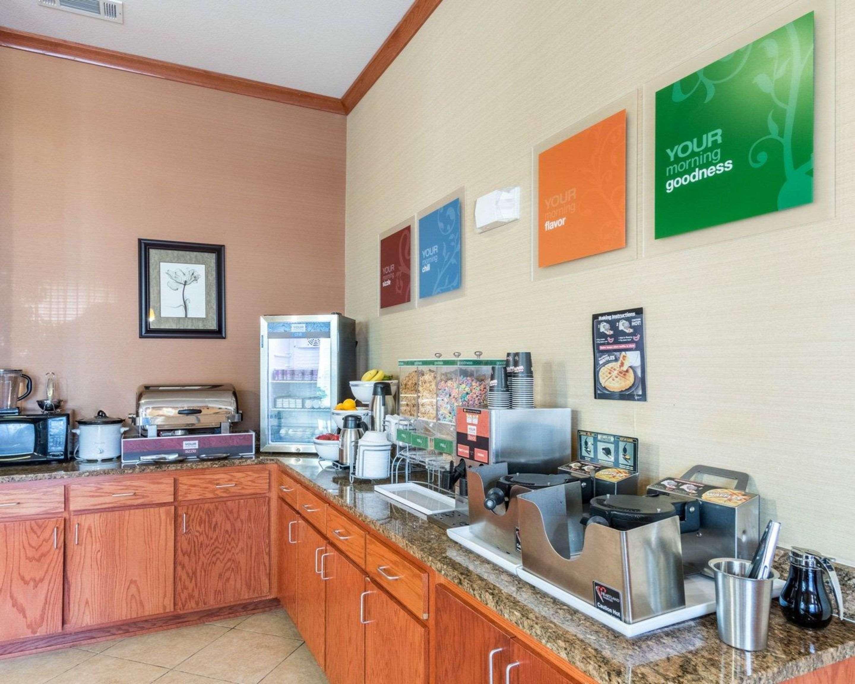 Comfort Suites Ґранбері Екстер'єр фото