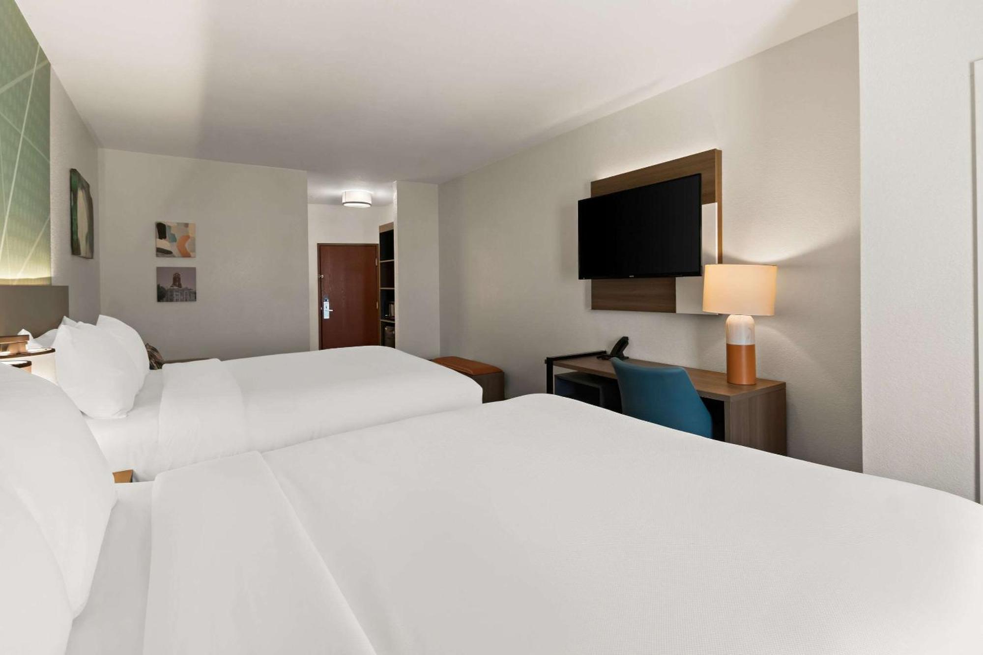 Comfort Suites Ґранбері Екстер'єр фото